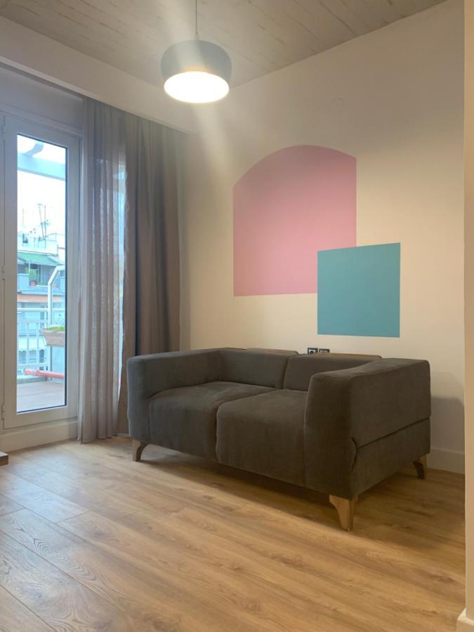 White Bottle Superior Apartments Thessaloniki Exterior foto